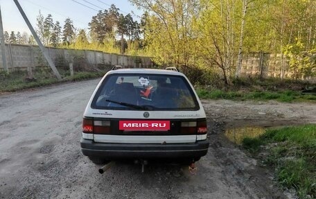 Volkswagen Passat B4, 1993 год, 265 000 рублей, 3 фотография