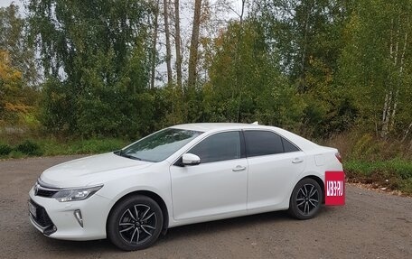 Toyota Camry, 2018 год, 2 250 000 рублей, 2 фотография