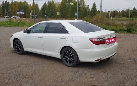 Toyota Camry, 2018 год, 2 250 000 рублей, 3 фотография