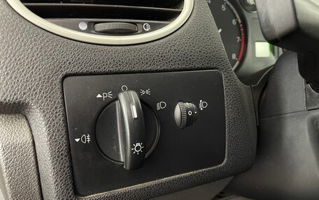 Ford Focus II рестайлинг, 2006 год, 395 000 рублей, 19 фотография