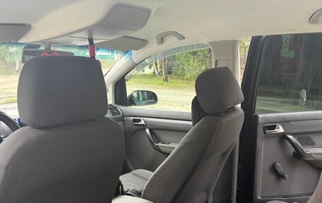 Volkswagen Touran III, 2004 год, 380 000 рублей, 10 фотография