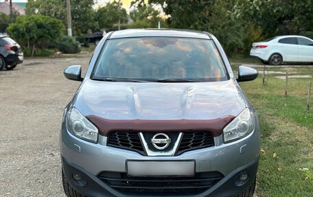 Nissan Qashqai, 2011 год, 975 000 рублей, 2 фотография
