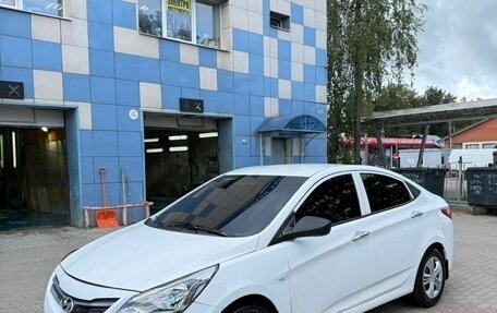 Hyundai Solaris II рестайлинг, 2016 год, 400 000 рублей, 8 фотография