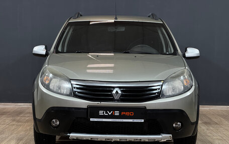 Renault Sandero I, 2013 год, 560 000 рублей, 2 фотография