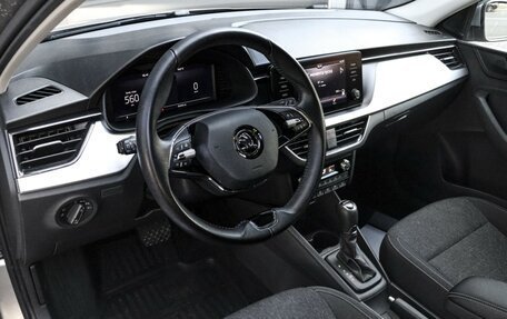 Skoda Rapid II, 2022 год, 1 799 000 рублей, 12 фотография
