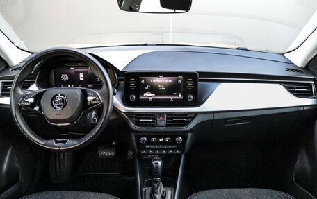 Skoda Rapid II, 2022 год, 1 799 000 рублей, 9 фотография