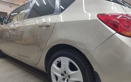 Opel Astra J, 2011 год, 655 000 рублей, 13 фотография
