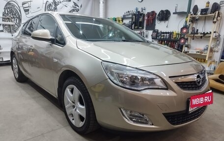Opel Astra J, 2011 год, 655 000 рублей, 4 фотография
