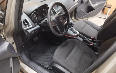Opel Astra J, 2011 год, 655 000 рублей, 15 фотография