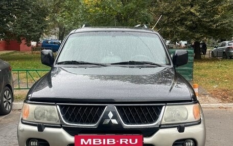 Mitsubishi Pajero Sport II рестайлинг, 2004 год, 950 000 рублей, 2 фотография