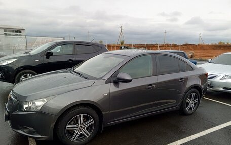 Chevrolet Cruze II, 2010 год, 550 000 рублей, 7 фотография