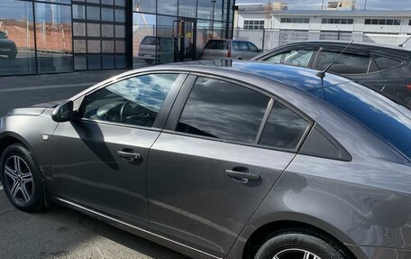 Chevrolet Cruze II, 2010 год, 550 000 рублей, 9 фотография