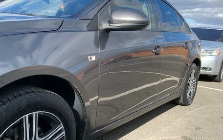 Chevrolet Cruze II, 2010 год, 550 000 рублей, 8 фотография