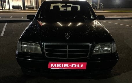 Mercedes-Benz C-Класс, 1997 год, 275 000 рублей, 2 фотография