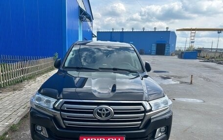 Toyota Land Cruiser 200, 2015 год, 3 900 000 рублей, 1 фотография