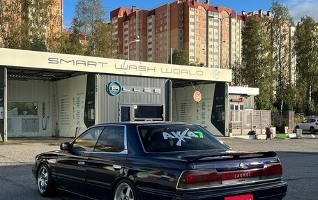Nissan Laurel VIII, 1990 год, 1 050 000 рублей, 2 фотография