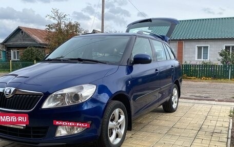 Skoda Fabia II, 2013 год, 980 000 рублей, 3 фотография
