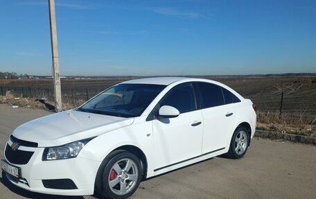 Chevrolet Cruze II, 2010 год, 589 000 рублей, 4 фотография