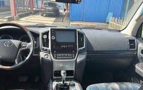 Toyota Land Cruiser 200, 2015 год, 3 900 000 рублей, 6 фотография