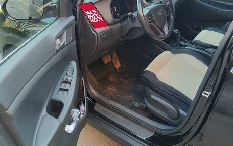 Hyundai Tucson III, 2018 год, 2 100 000 рублей, 14 фотография