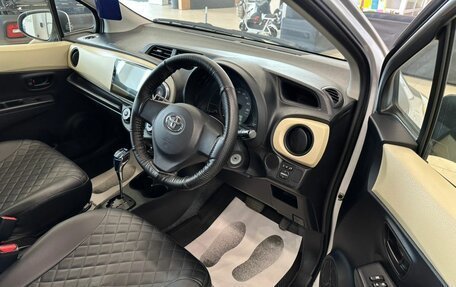 Toyota Vitz, 2011 год, 909 000 рублей, 10 фотография