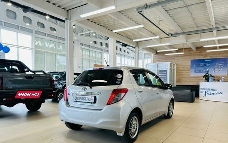 Toyota Vitz, 2011 год, 909 000 рублей, 6 фотография