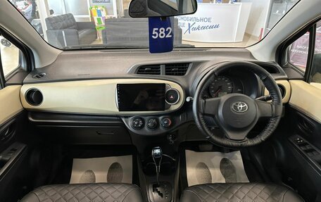 Toyota Vitz, 2011 год, 909 000 рублей, 16 фотография