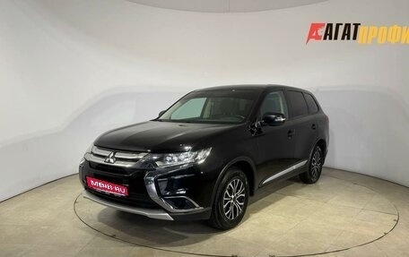 Mitsubishi Outlander III рестайлинг 3, 2018 год, 1 900 000 рублей, 1 фотография