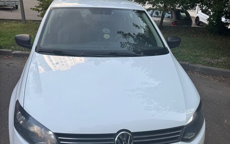 Volkswagen Polo VI (EU Market), 2015 год, 1 000 000 рублей, 1 фотография