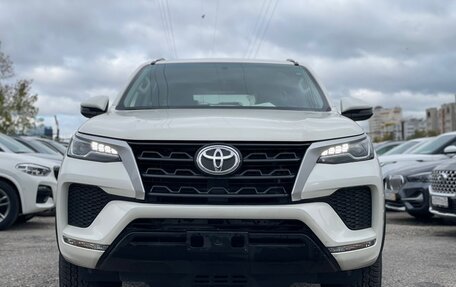 Toyota Fortuner II, 2022 год, 5 100 000 рублей, 2 фотография