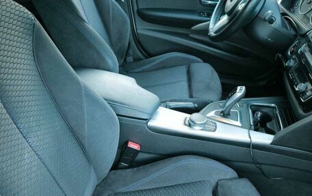 BMW 3 серия, 2017 год, 2 450 000 рублей, 16 фотография