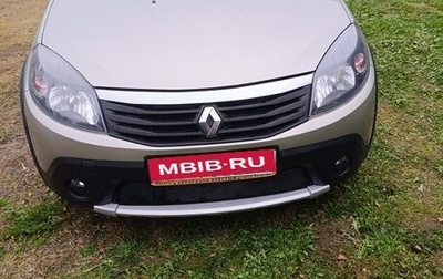 Renault Sandero II рестайлинг, 2014 год, 800 000 рублей, 1 фотография