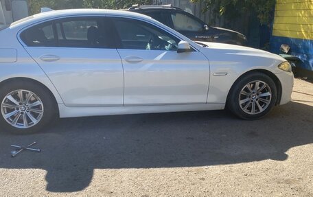 BMW 5 серия, 2013 год, 1 580 000 рублей, 3 фотография