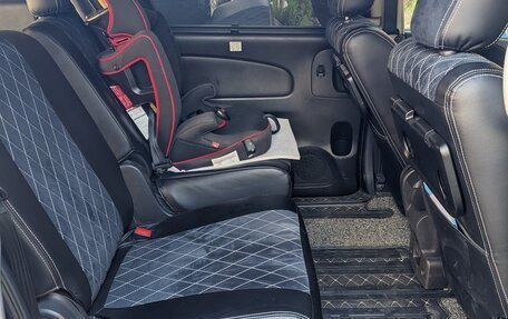 Nissan Serena IV, 2012 год, 1 290 000 рублей, 2 фотография
