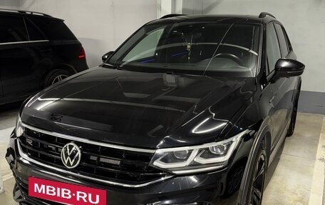 Volkswagen Tiguan II, 2021 год, 4 200 000 рублей, 3 фотография