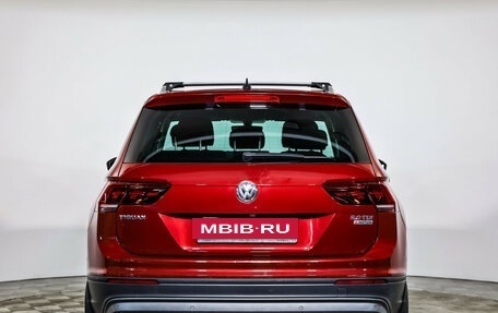 Volkswagen Tiguan II, 2017 год, 1 849 000 рублей, 6 фотография