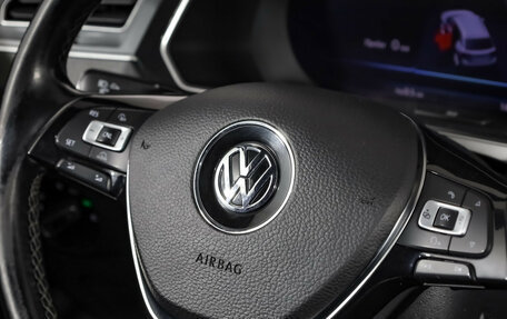 Volkswagen Tiguan II, 2017 год, 1 849 000 рублей, 12 фотография
