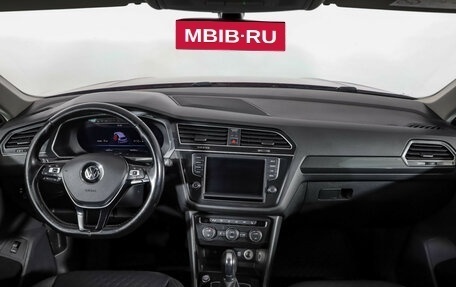 Volkswagen Tiguan II, 2017 год, 1 849 000 рублей, 10 фотография