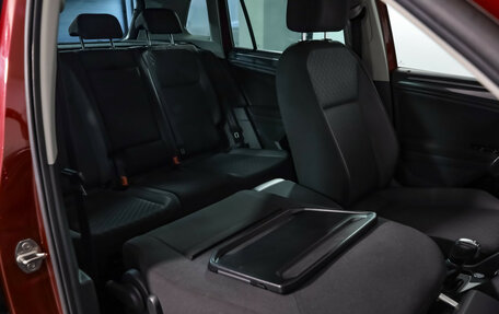 Volkswagen Tiguan II, 2017 год, 1 849 000 рублей, 26 фотография