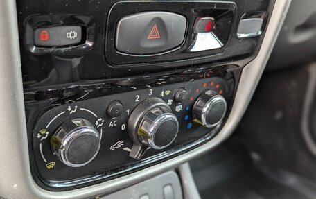 Renault Duster I рестайлинг, 2014 год, 670 000 рублей, 17 фотография