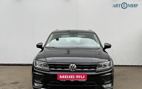 Volkswagen Tiguan II, 2017 год, 1 980 000 рублей, 2 фотография