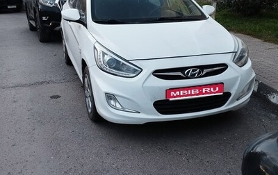 Hyundai Solaris II рестайлинг, 2014 год, 800 000 рублей, 1 фотография