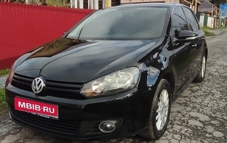 Volkswagen Golf VI, 2011 год, 940 000 рублей, 1 фотография