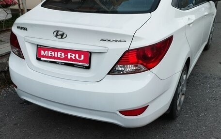 Hyundai Solaris II рестайлинг, 2014 год, 800 000 рублей, 2 фотография