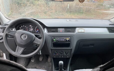Skoda Rapid I, 2014 год, 750 000 рублей, 6 фотография