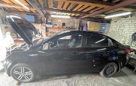 KIA Rio III рестайлинг, 2015 год, 560 000 рублей, 4 фотография