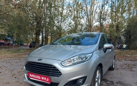 Ford Fiesta, 2015 год, 950 000 рублей, 1 фотография