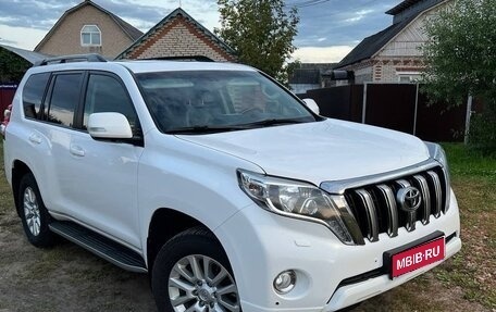 Toyota Land Cruiser Prado 150 рестайлинг 2, 2015 год, 3 800 000 рублей, 1 фотография