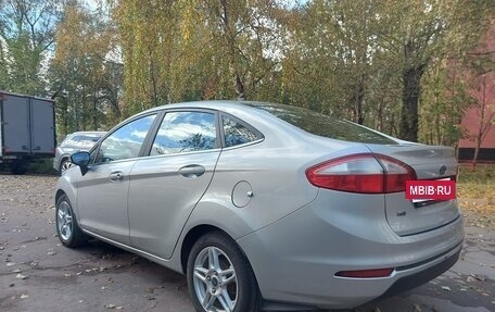Ford Fiesta, 2015 год, 950 000 рублей, 4 фотография