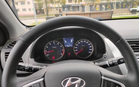 Hyundai Solaris II рестайлинг, 2013 год, 620 000 рублей, 12 фотография